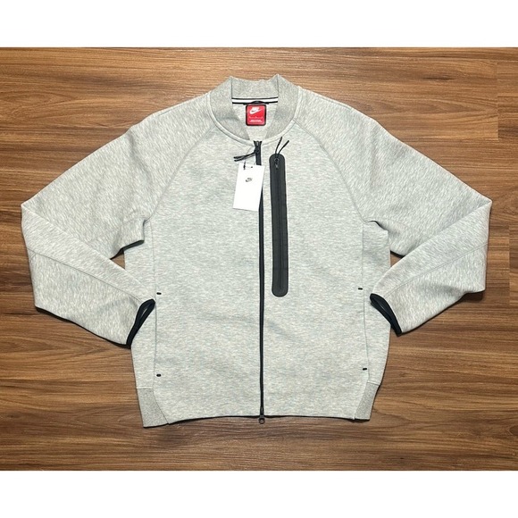 Nike Sportswear Tech Fleece Bomber Jacket Gray (FB8008-063) Mens Size Medium - Picture 1 of 8